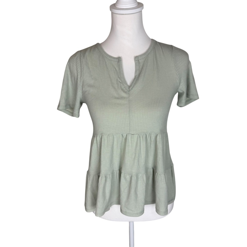 Love Fire Womens Ribbed Tiered Babydoll Top Desert Sage Green Peplum Small NWT
